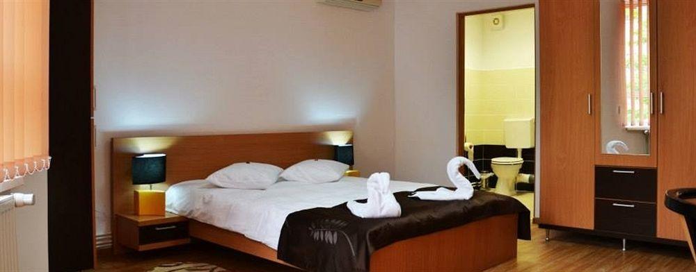 Aparthotel Zorilor Cluj Napoca Bagian luar foto