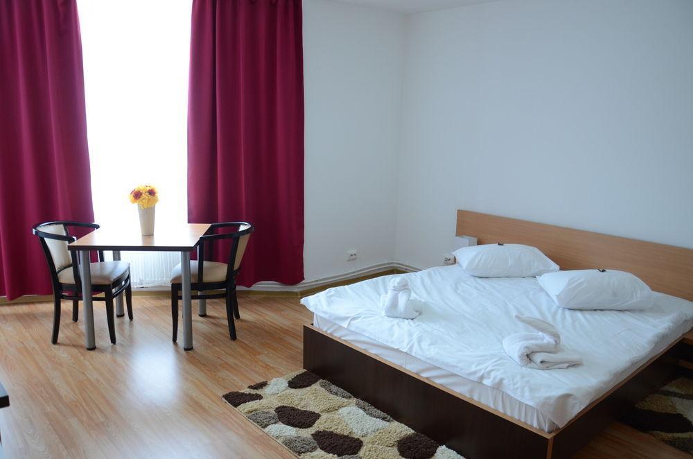 Aparthotel Zorilor Cluj Napoca Bagian luar foto