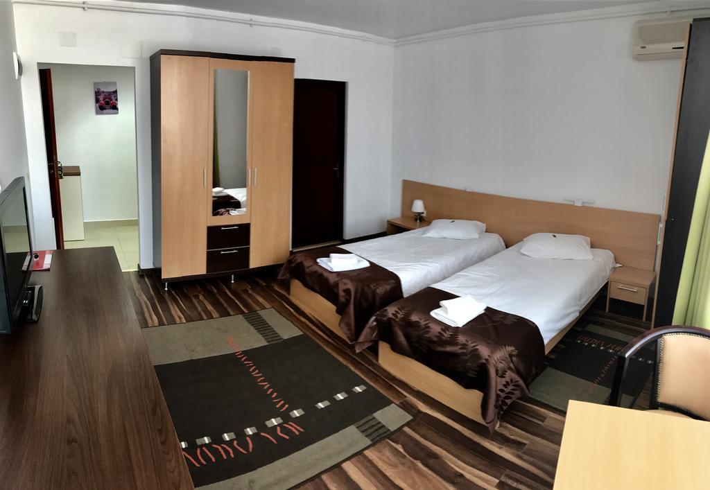 Aparthotel Zorilor Cluj Napoca Bagian luar foto