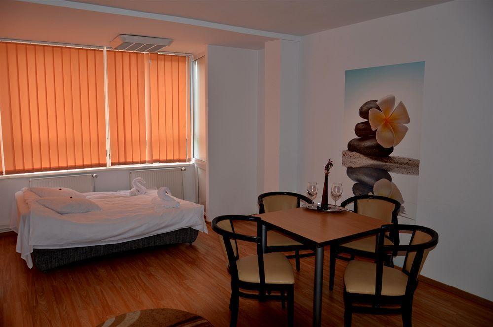 Aparthotel Zorilor Cluj Napoca Bagian luar foto
