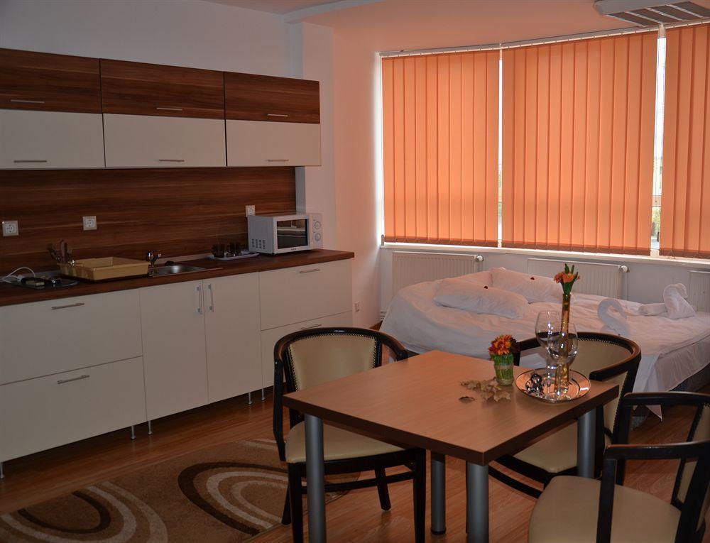 Aparthotel Zorilor Cluj Napoca Bagian luar foto